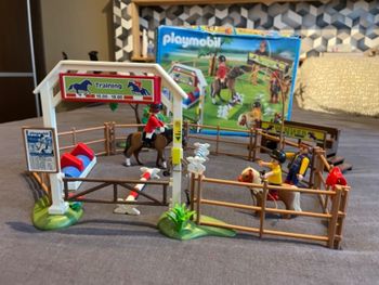 Centre équestre playmobil 4186