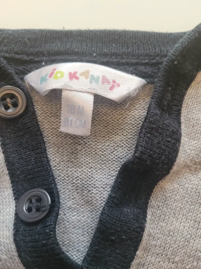 Pull 18 mois Bon etat - photo numéro 3