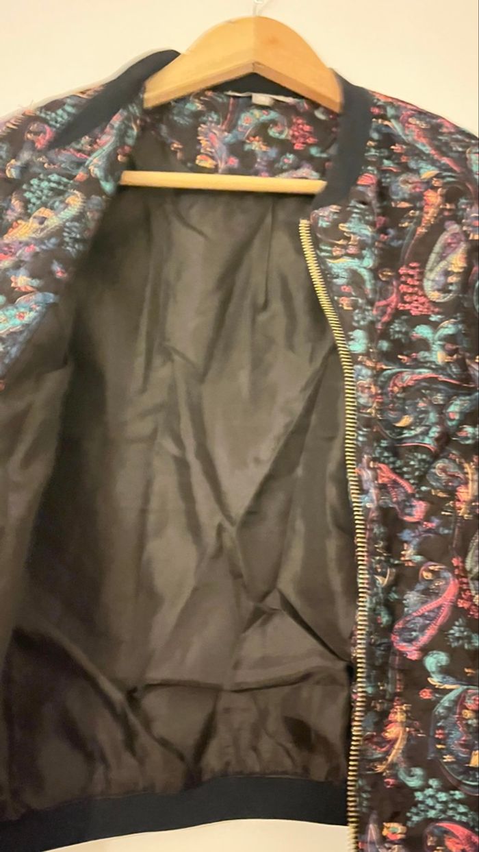 Veste ici et maintenant - photo numéro 3
