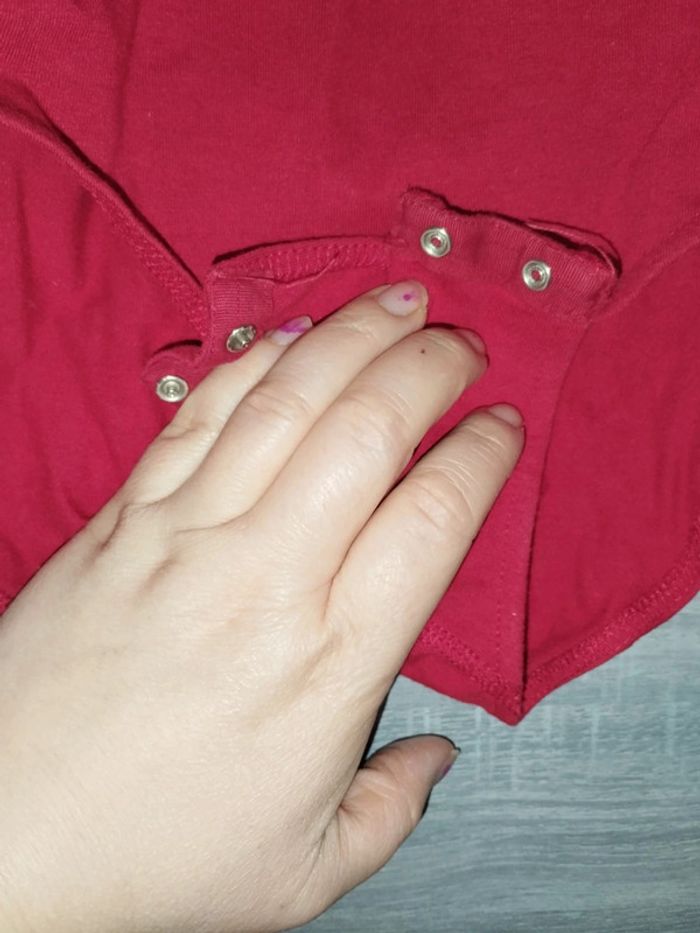 Bodie rouge taille 34 - photo numéro 2