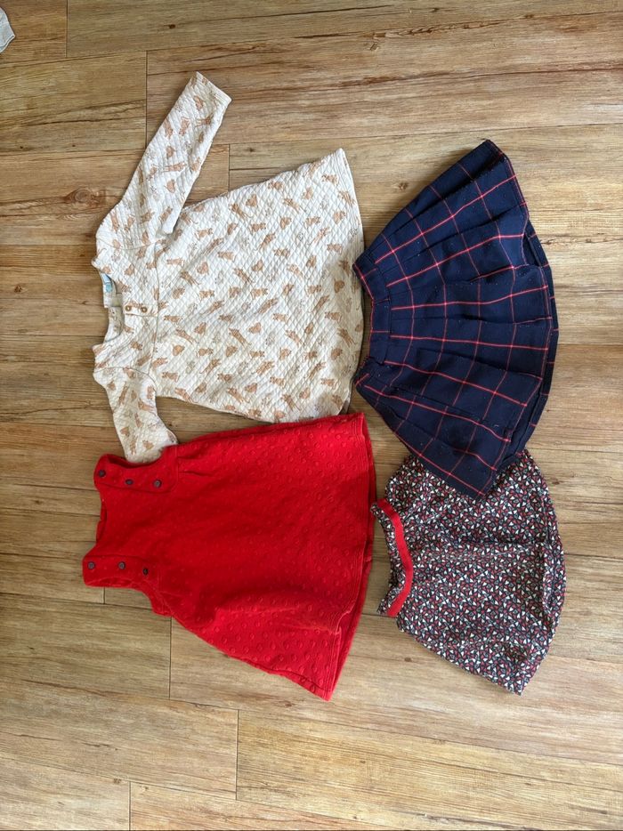Lot 2 robes + 2 jupes okaidi 3 ans