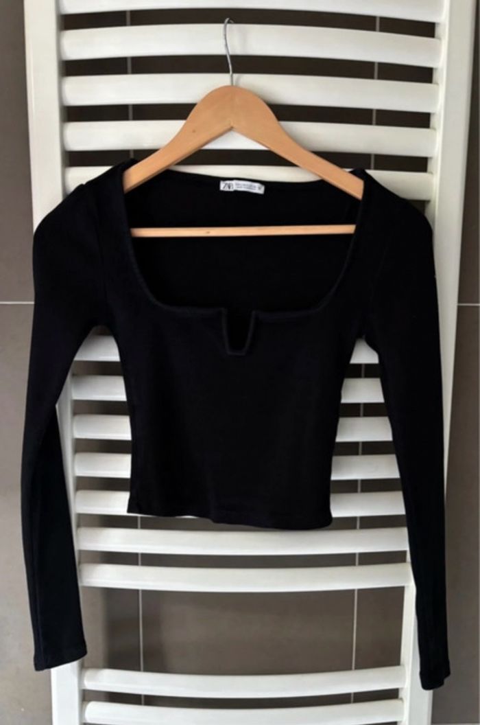Haut ZARA Taille S - photo numéro 1