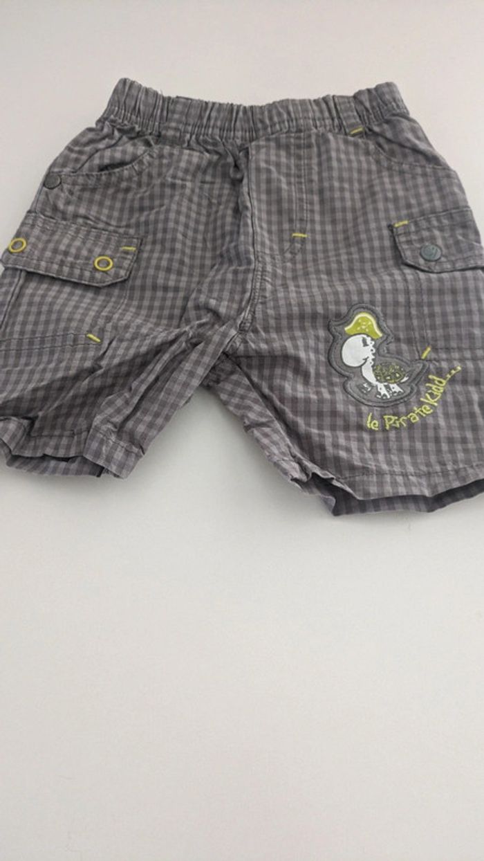 Lot short 6 mois - photo numéro 6
