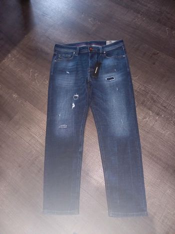 Jeans homme neuf Diesel taille 30