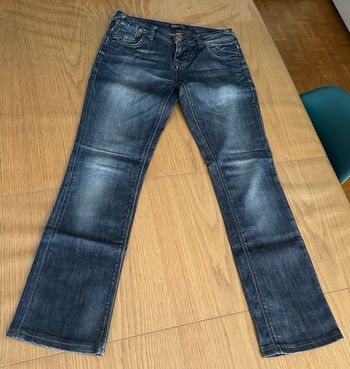 Jean femme W29 L32 Only