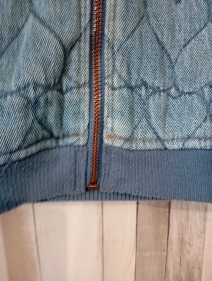 Veste en jean taille 10 ans - photo numéro 4