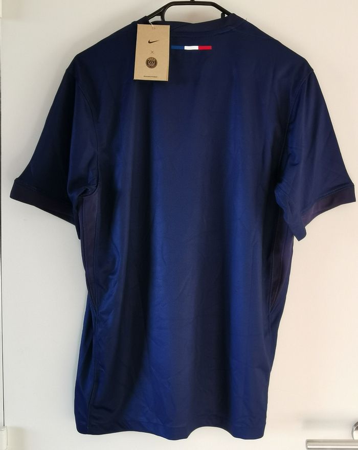 Maillot de foot du PSG. - photo numéro 2