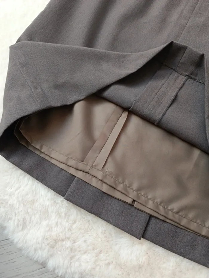 Jupe vintage grise à fente taille 40 (midi, style tailleur) - photo numéro 3