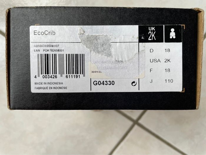Baskets souples Adidas t.18 - photo numéro 4