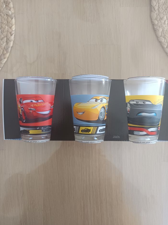 Lot de 3 verre cars
