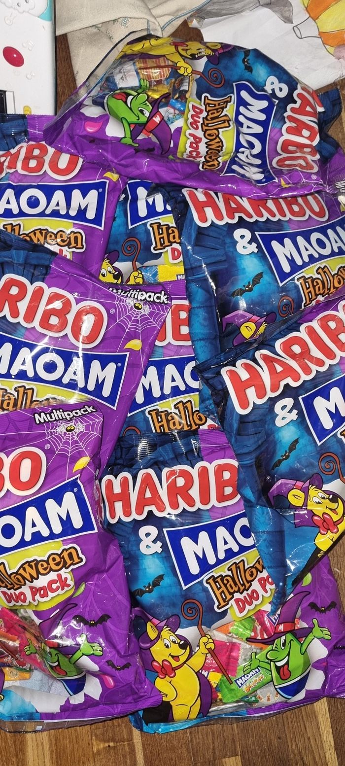 10 packets 800g  bonbon à 35e soit 8kg