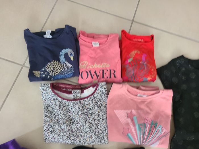 Lot vêtements fille 6 ans - photo numéro 2