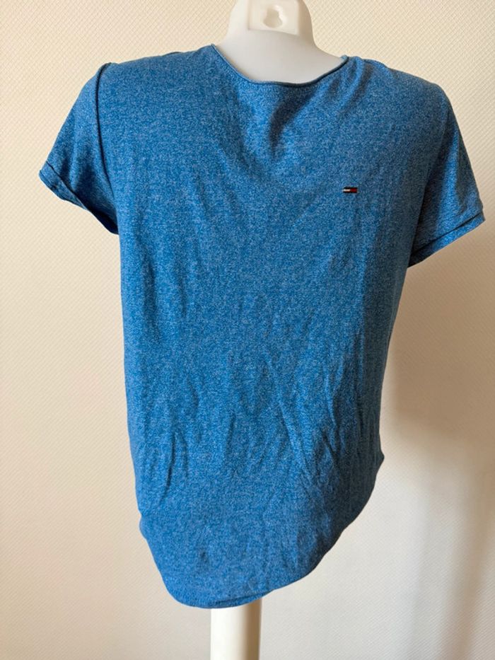 T - shirt bleu en très bon état tommy Hilfiger taille S