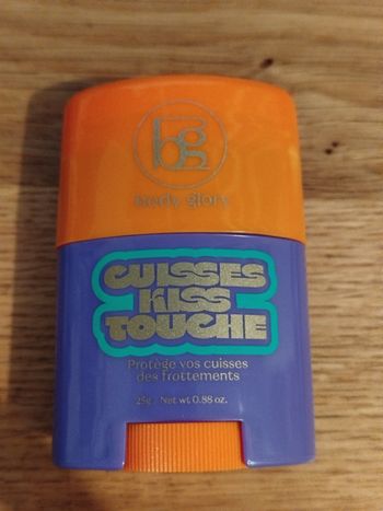 Body glory cuisses kiss touche