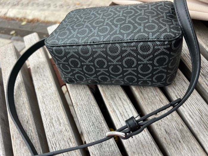 Sacoche Calvin Klein - photo numéro 4