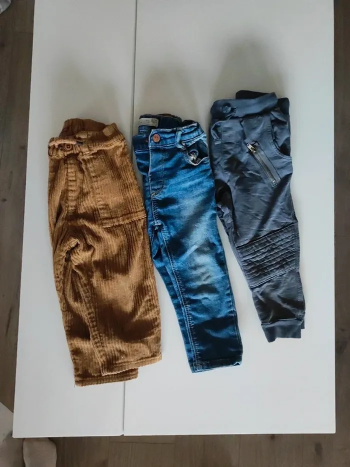 Lot pantalon 18 mois Zara