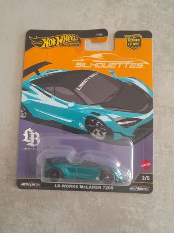 Lot de 2 Hot Wheels Premium Car Culture