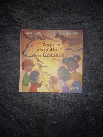 Livre surprise à la grotte de Lascaux