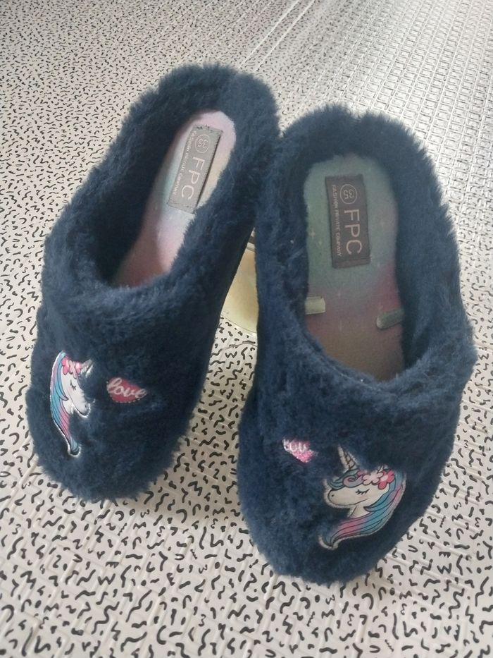 Chaussons licorne fille – Pointure 35 - photo numéro 3