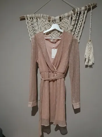 Robe rose poudrée Taille 40 NEUVE