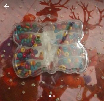 Boite a perle multiples couleurs