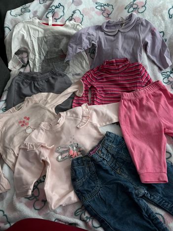 2eme lot de vêtements fille 6 mois