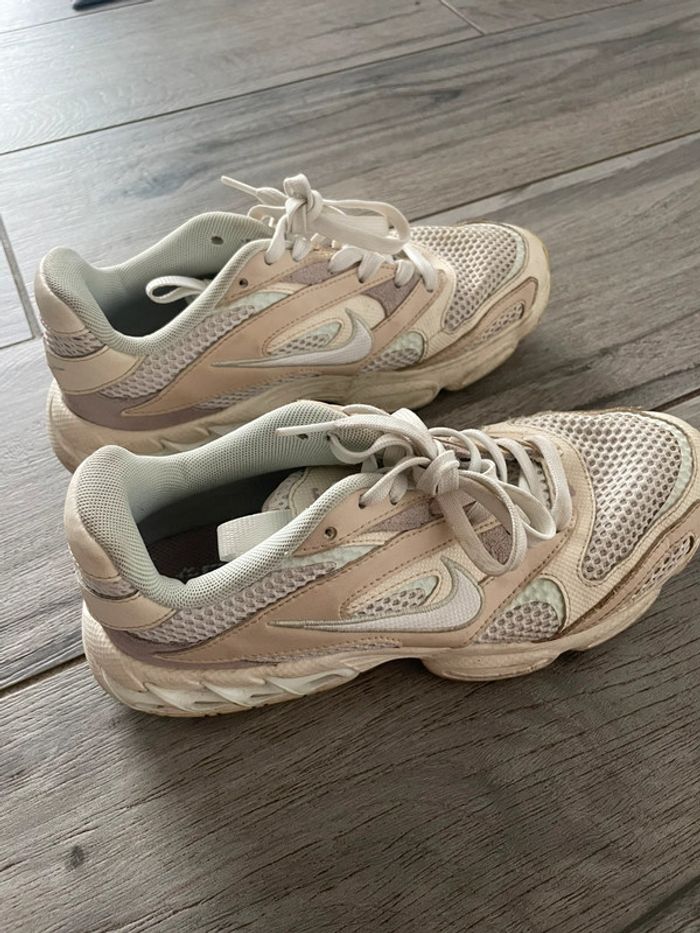 Chaussure Nike zoom pastel - photo numéro 3