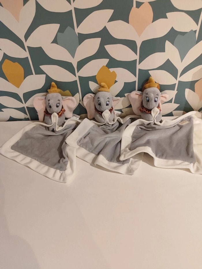 Doudou plat éléphant Dumbo Disney baby