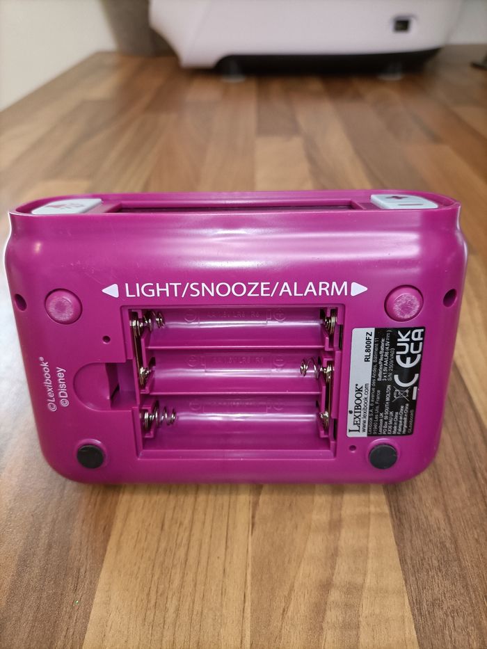 Radio réveil Reine des Neiges Elsa à piles Lexibook Disney - photo numéro 7