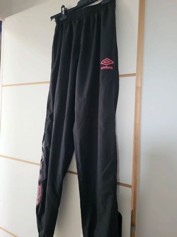 Bas de survêtement umbro taille S