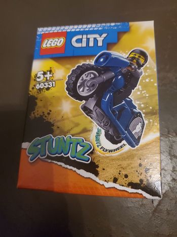 Lego city stuntz neuf scellé 60331