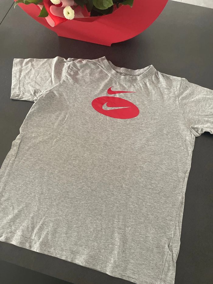 Nike tee shirt vêtement enfant garçon XL