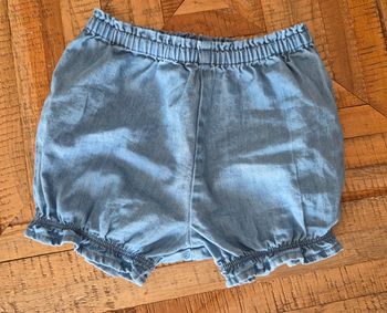 Short marque bout'chou 9 mois