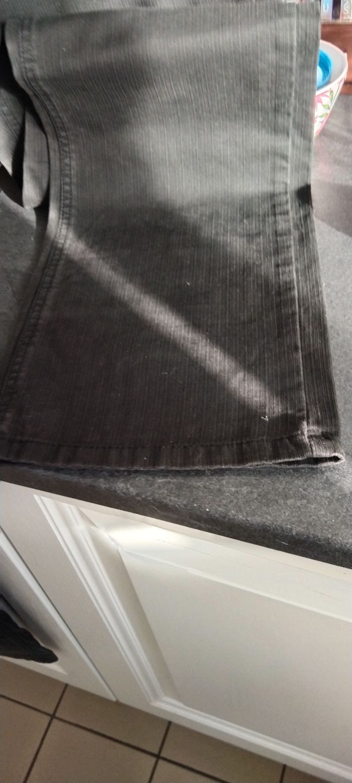 Vend pantalon homme noir. - photo numéro 5