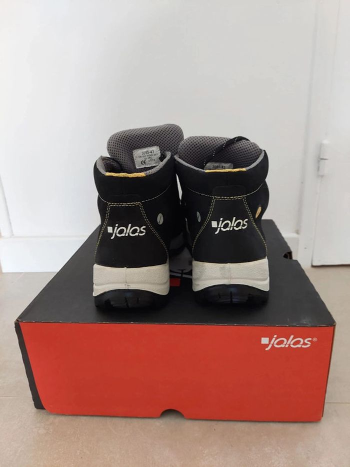 Chaussures de sécurité neuves marque jolas - photo numéro 2