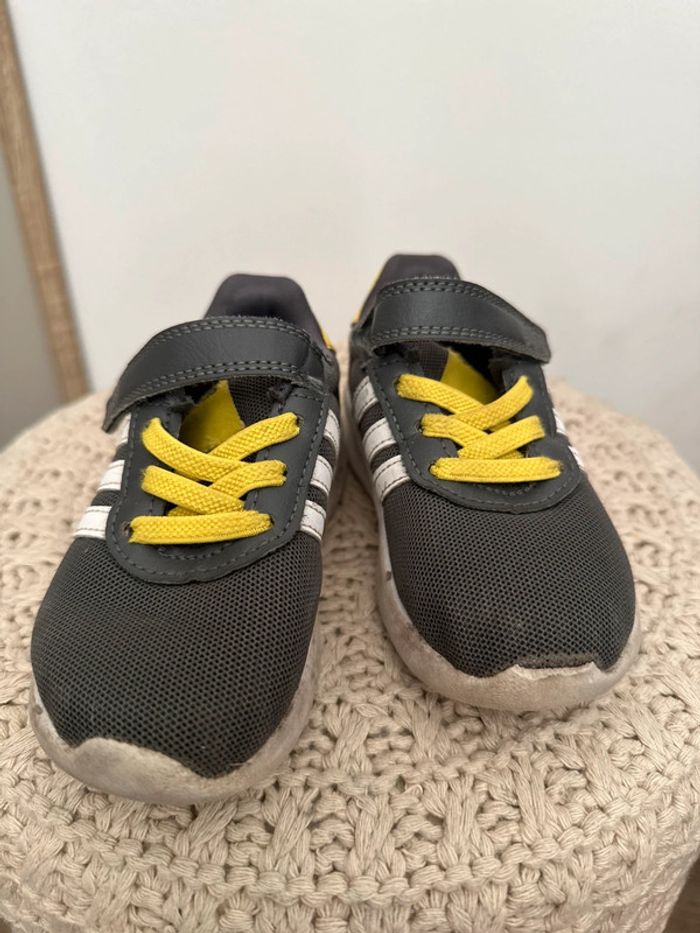 Baskets Adidas grise - photo numéro 2