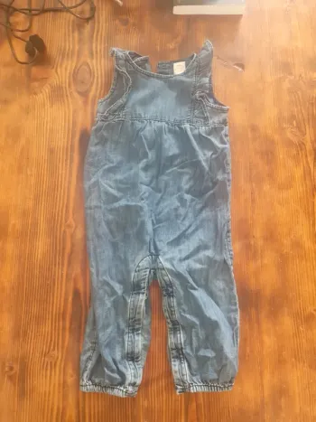 Salopette taille 12 mois