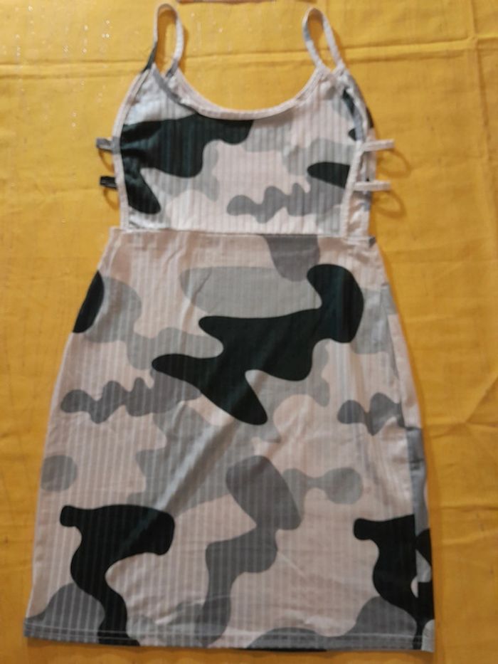 Robe ultra sexy taille S/36 militaire 🪴 Printemps été 🏵 - photo numéro 5