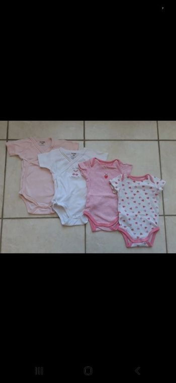 Lot de 4 bodies manches courtes