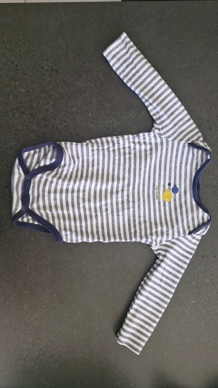 Bodys taille 18mois - photo numéro 2