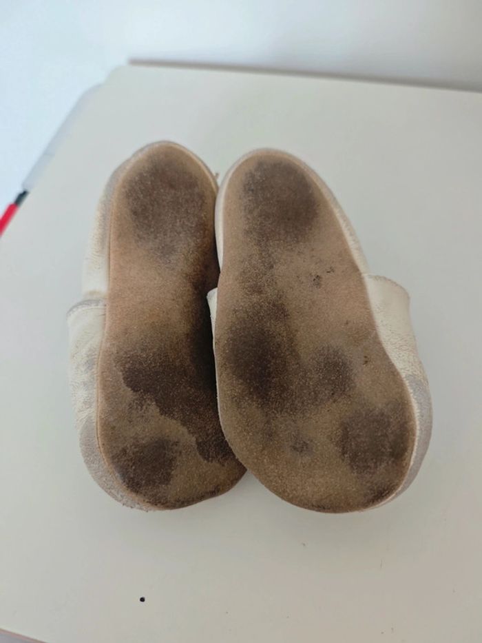 Chaussons fourrés cuir souple - photo numéro 2