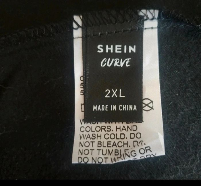 Jolie jupe simili cuir Shein Curve taille 48 - photo numéro 4