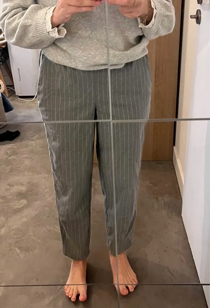 Pantalon cintré gris style costume - photo numéro 2