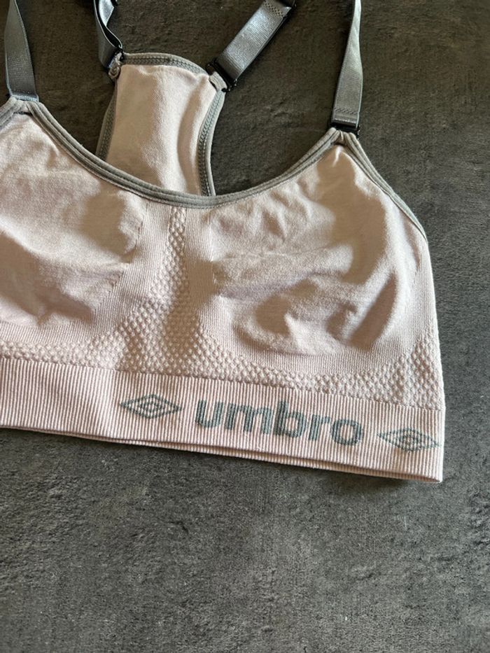 Brassière - photo numéro 2