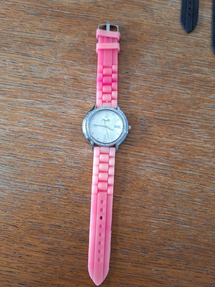 Montre femme - photo numéro 2