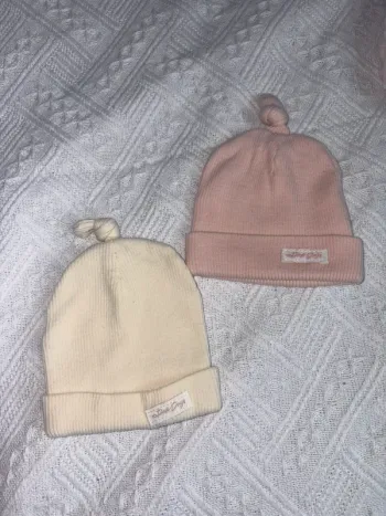 Lot bonnet naissance