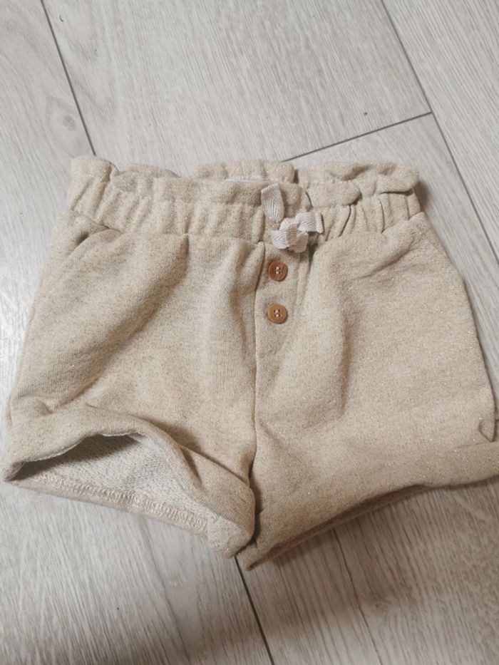 Lot 4 pantalons + 1 short / 12 mois - photo numéro 10