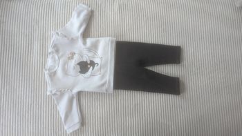Ensemble pull + pantalon 9 mois