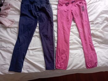 lot 2 bas de jogging marine/rose marques diverses 12 ans 5€