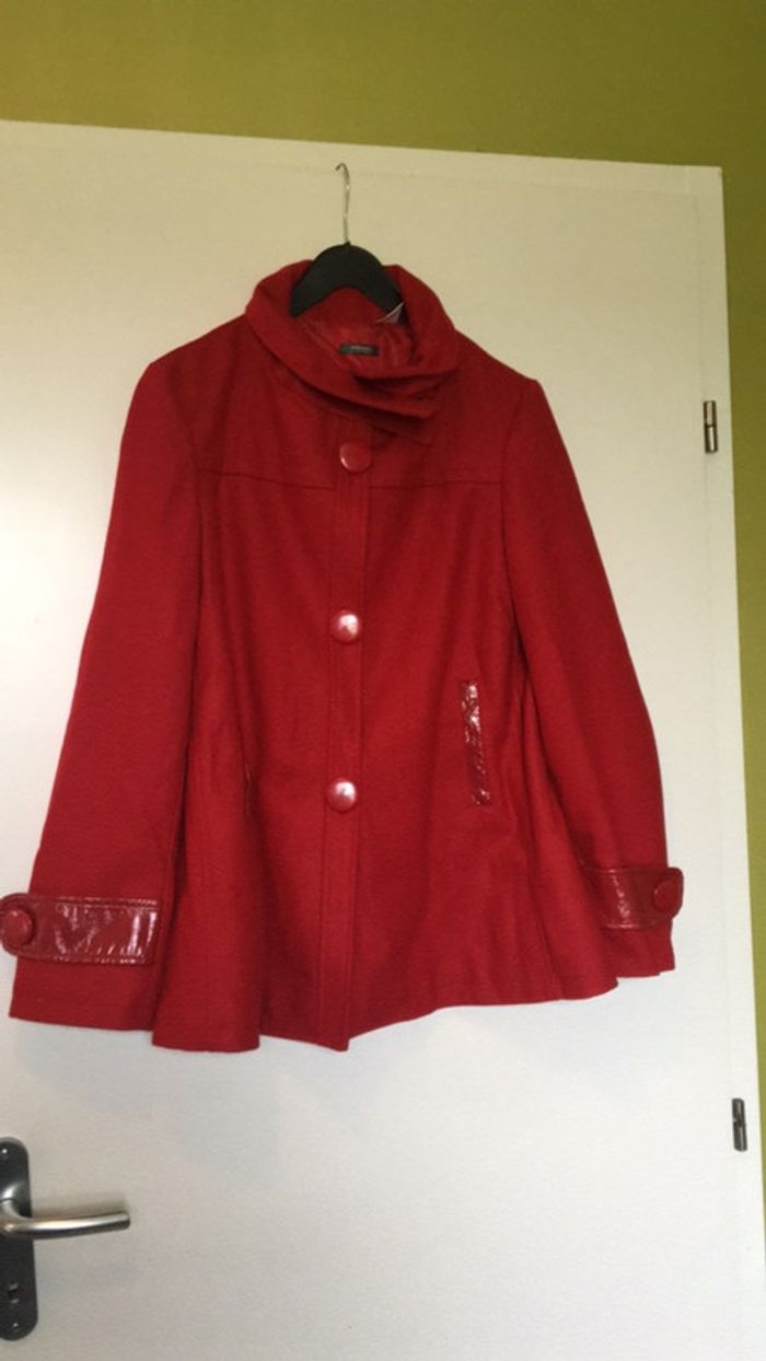 Manteau rouge